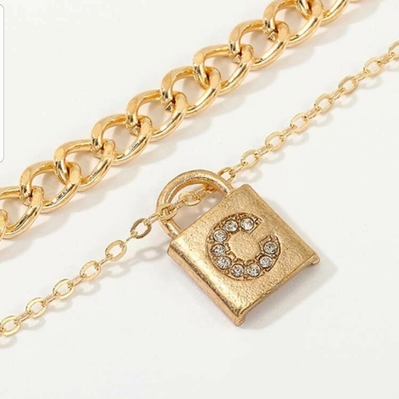 *Charlize* C Lock Layered necklace - Picture 4 of 4